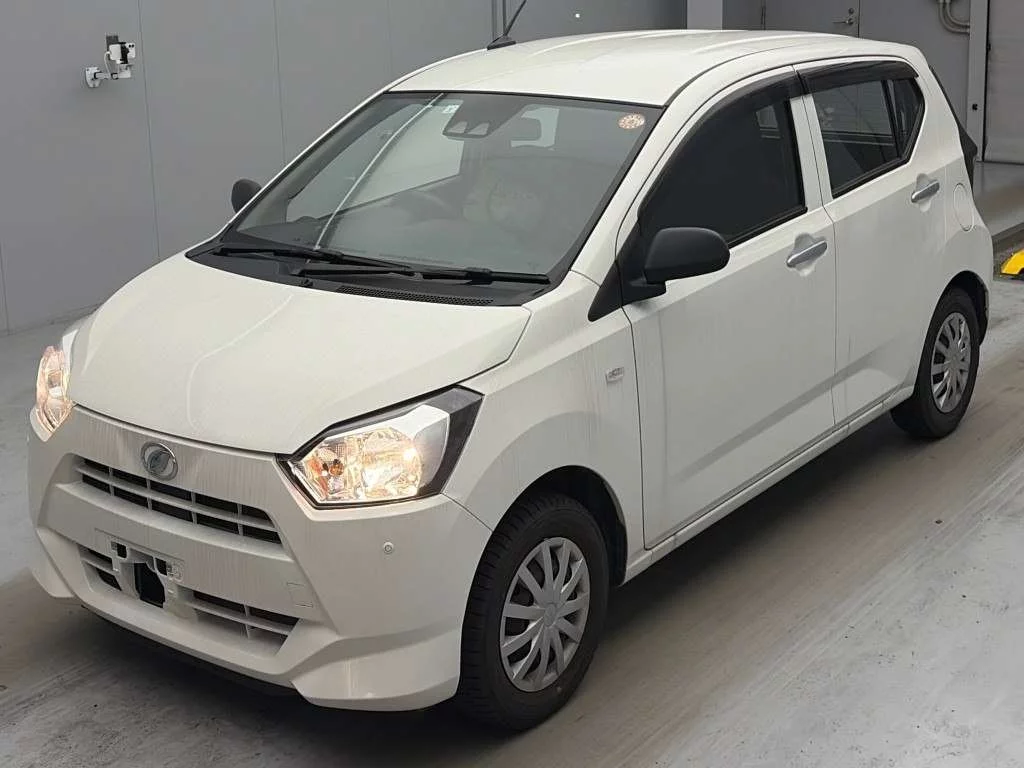 Daihatsu Mira e:S LA350S 2021